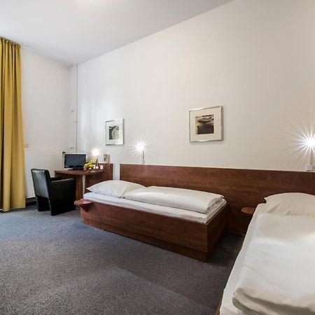 Cjd Bonn Castell Hotel Kamer foto