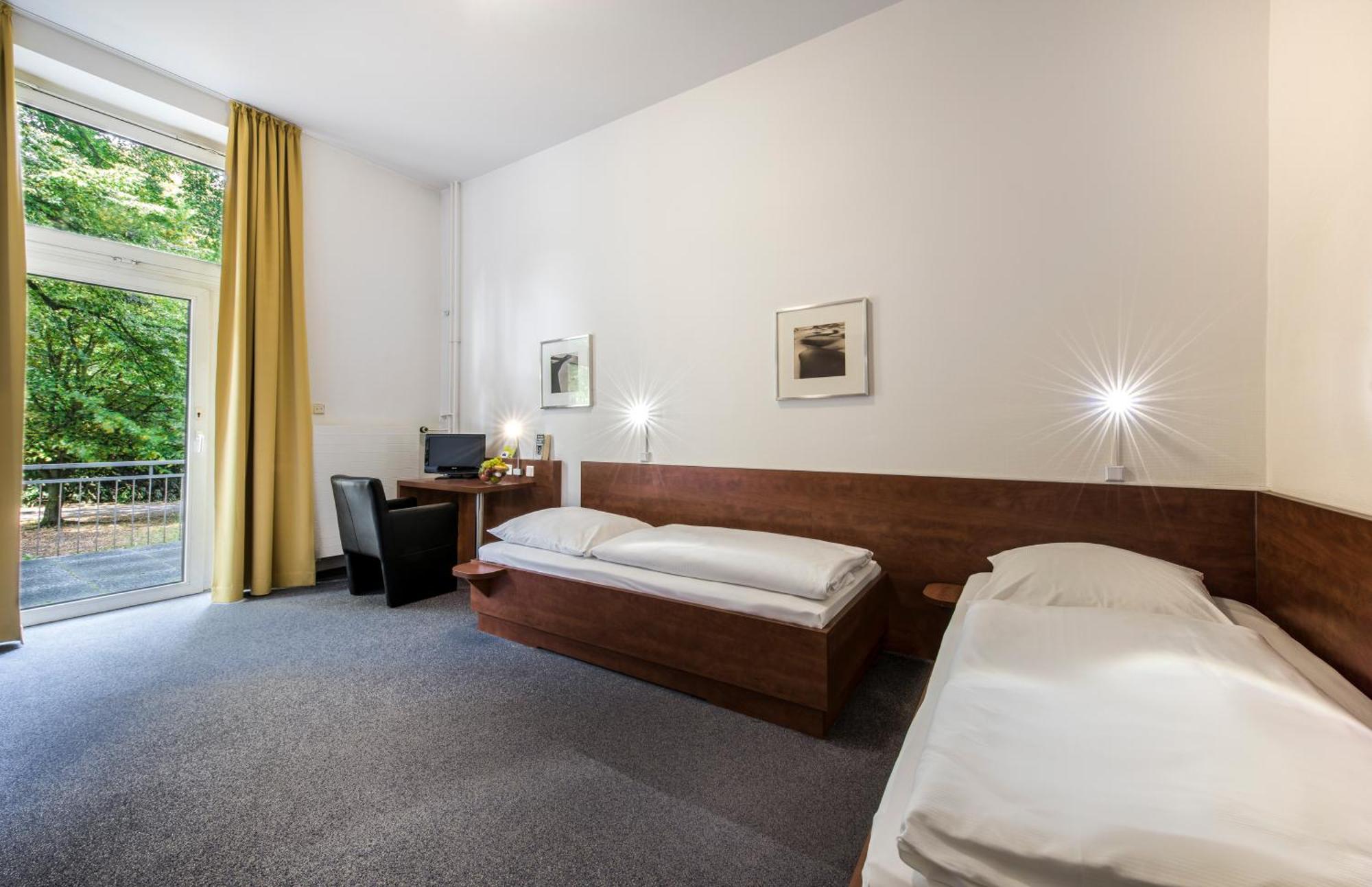 Cjd Bonn Castell Hotel Kamer foto