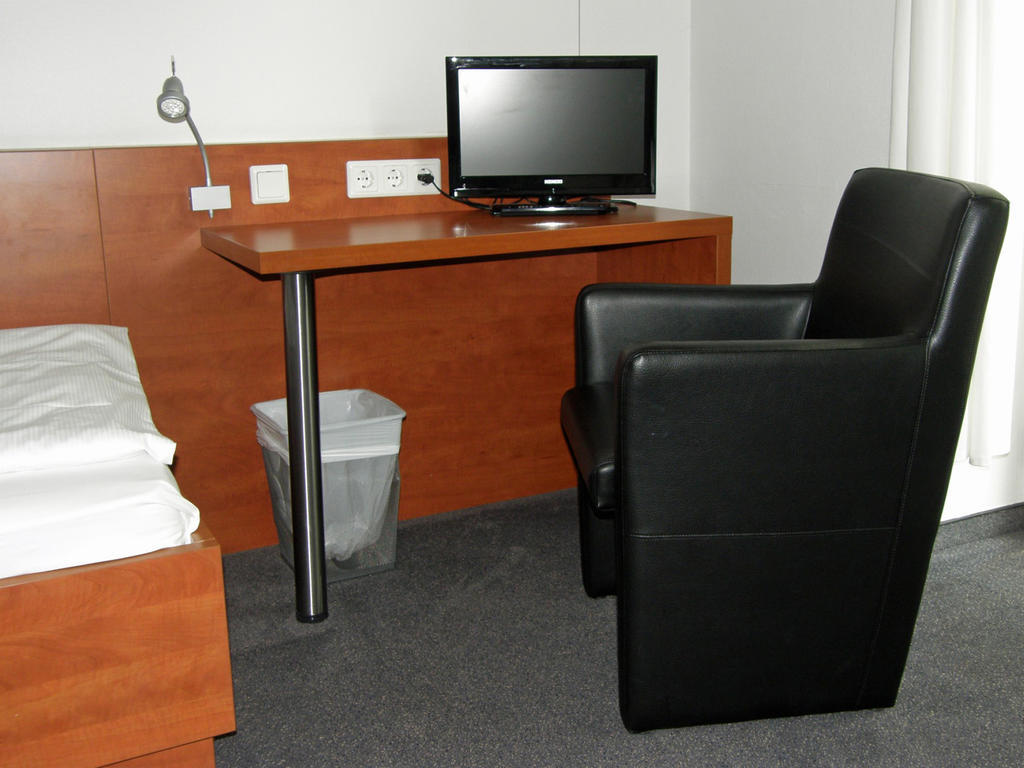 Cjd Bonn Castell Hotel Kamer foto