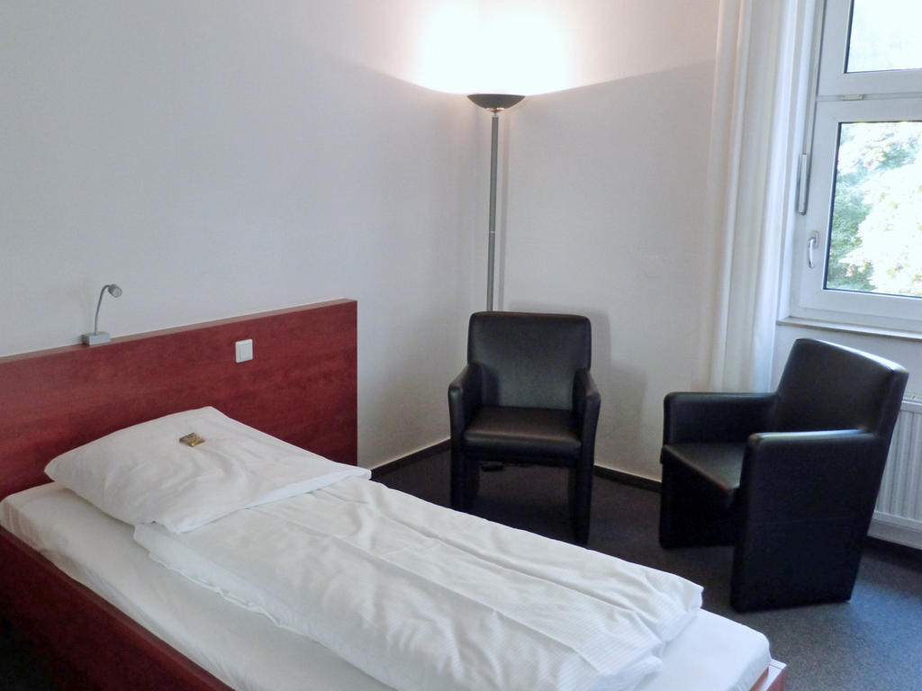 Cjd Bonn Castell Hotel Kamer foto
