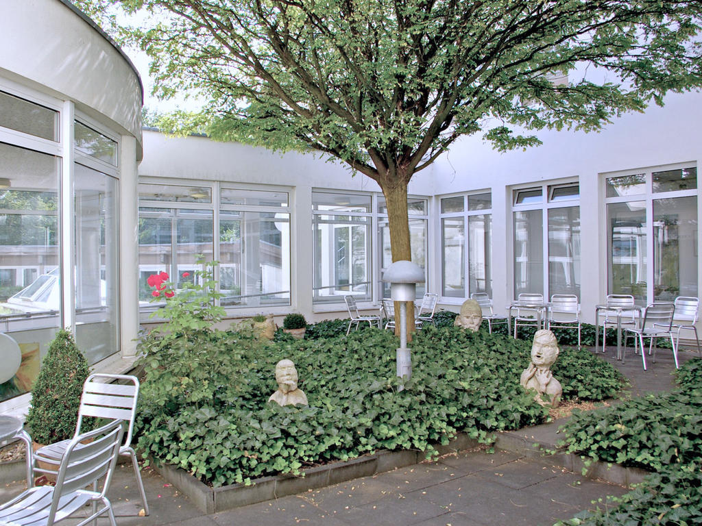 Cjd Bonn Castell Hotel Buitenkant foto