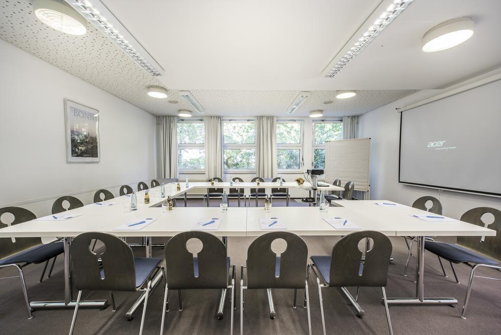 Cjd Bonn Castell Hotel Buitenkant foto