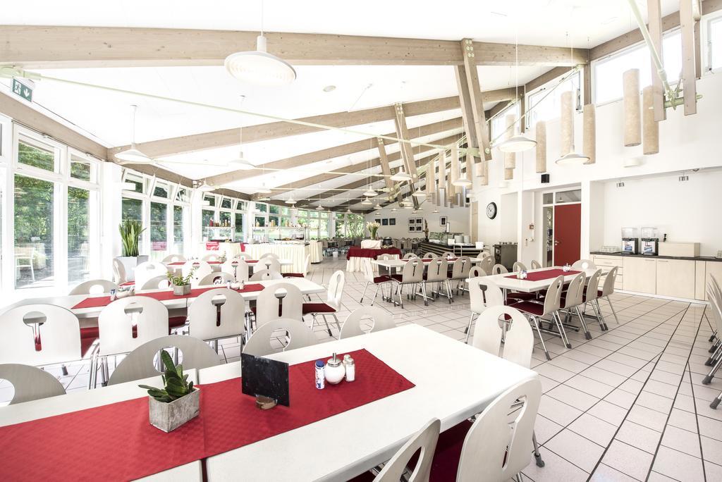 Cjd Bonn Castell Hotel Buitenkant foto